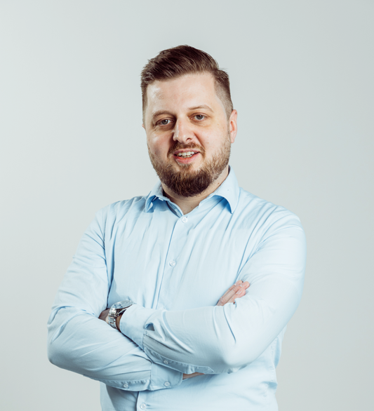 Bas